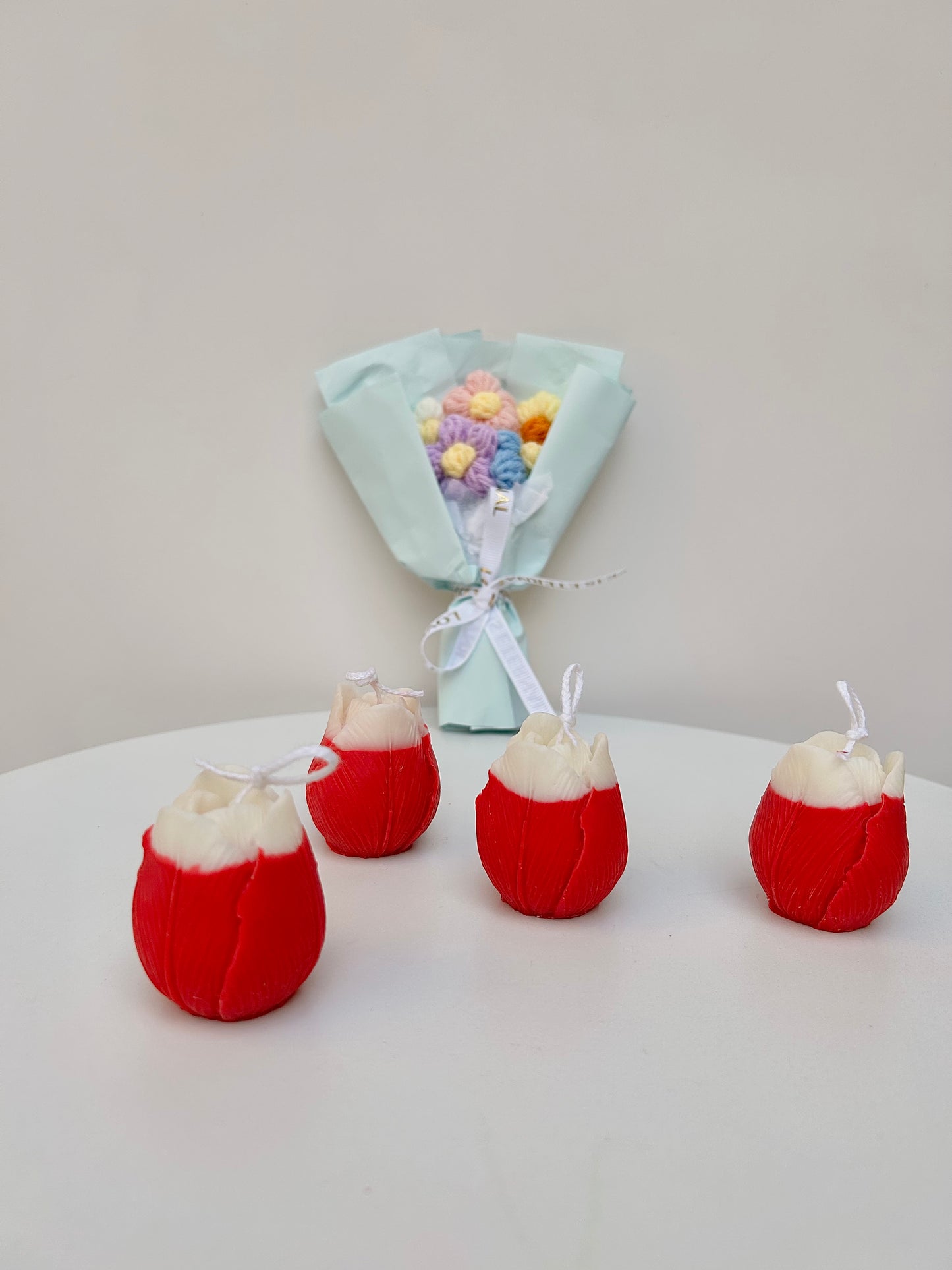 Tulip candle