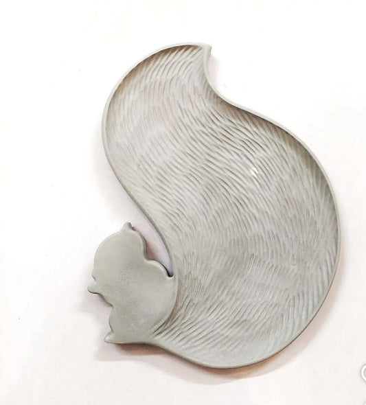Squirrel tray